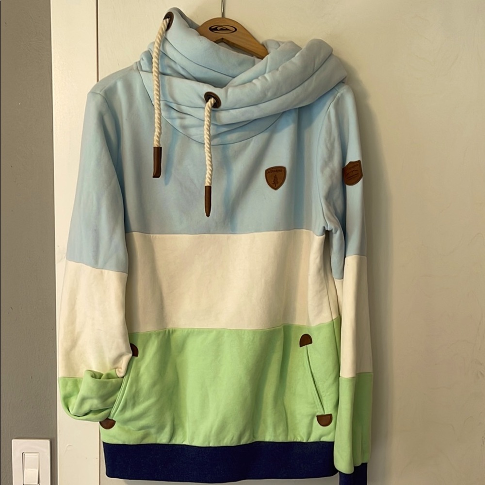 Wanakome women’s XL cowl neck
